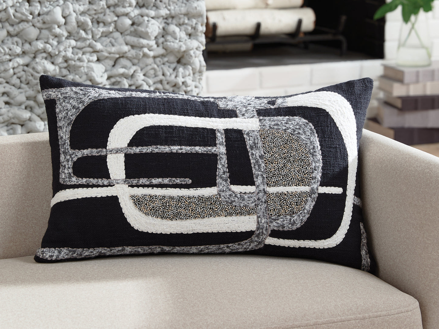 Pines Furniture Outlet - Ashley Furniture - Gavrileigh Pillows - Pillow (4/CS) / Black/Gray/Ivory - A1001113