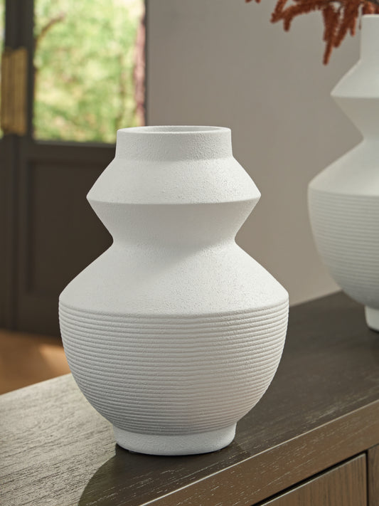 Pines Furniture Outlet - Ashley Furniture - Naveen Vase - Vase / White - A2000870