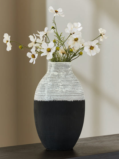 Pines Furniture Outlet - Ashley Furniture - Girtha Vase - Vase / Antique White/Black - A2000876