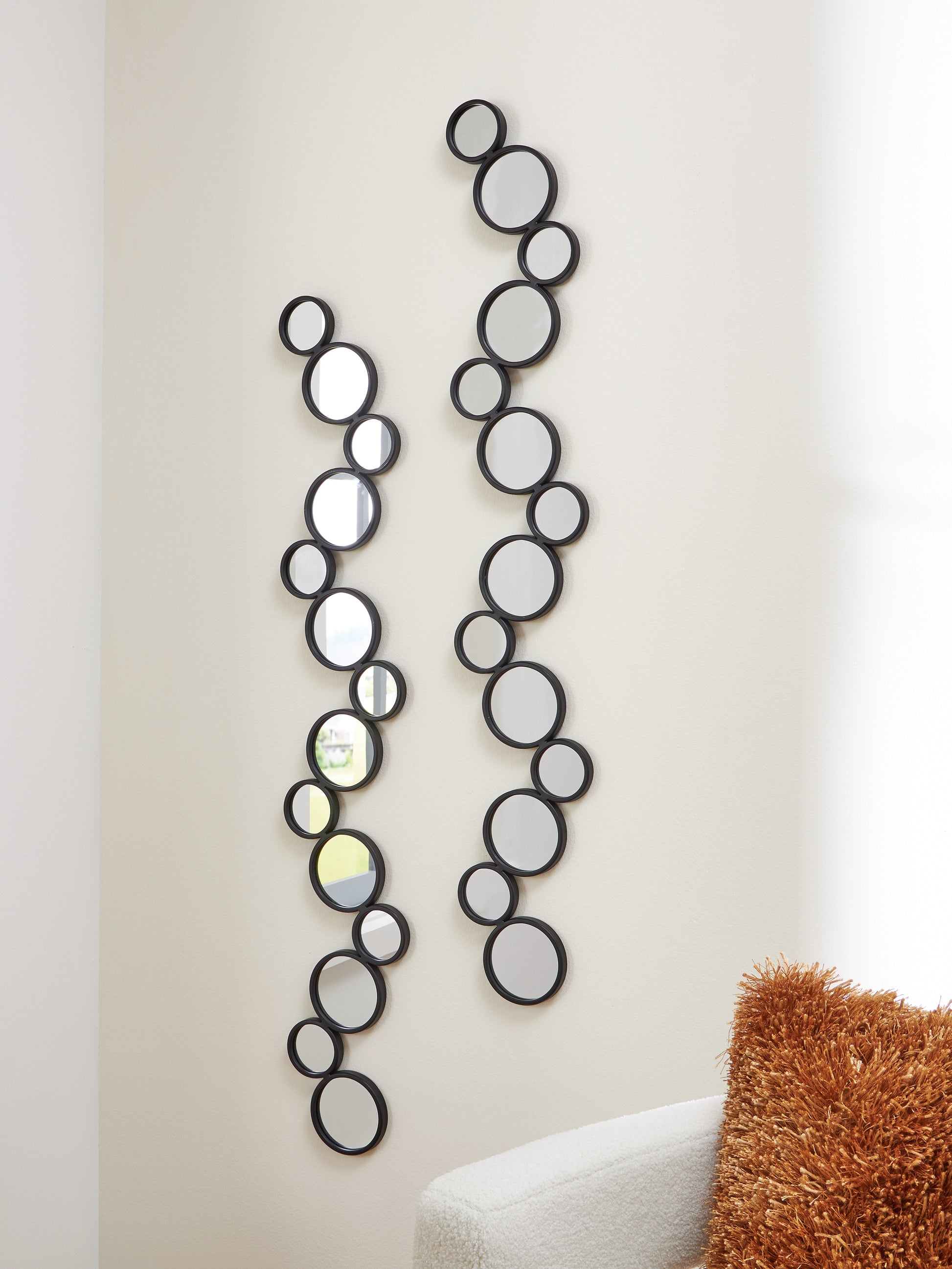 Pines Furniture Outlet - Ashley Furniture - Vinler Mirror - Accent Mirror Set (Set of 2) / Black - A8010353