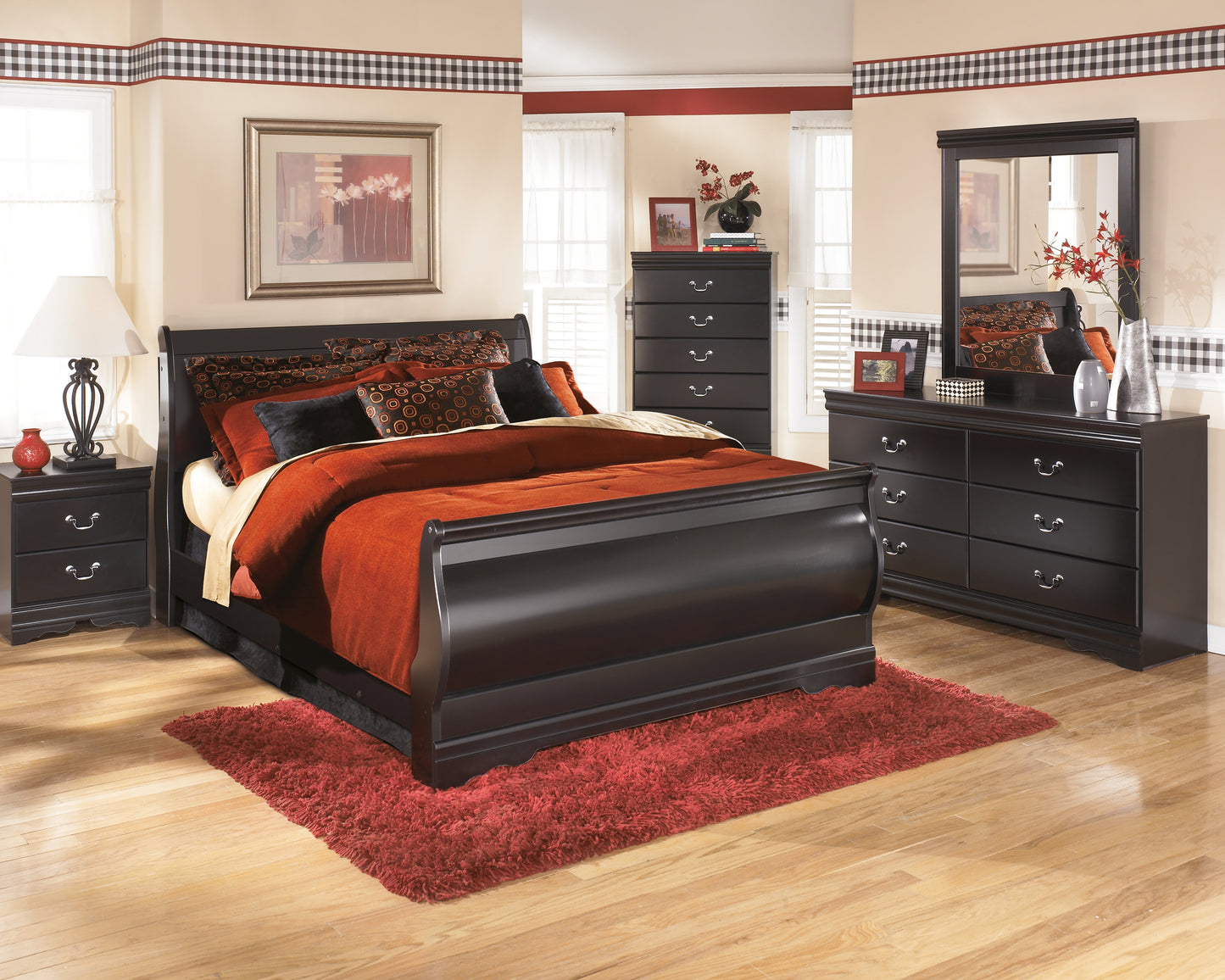 Pines Furniture Outlet - Ashley Furniture - Huey Vineyard Bedroom - Queen Sleigh Bed / Black - B128B4