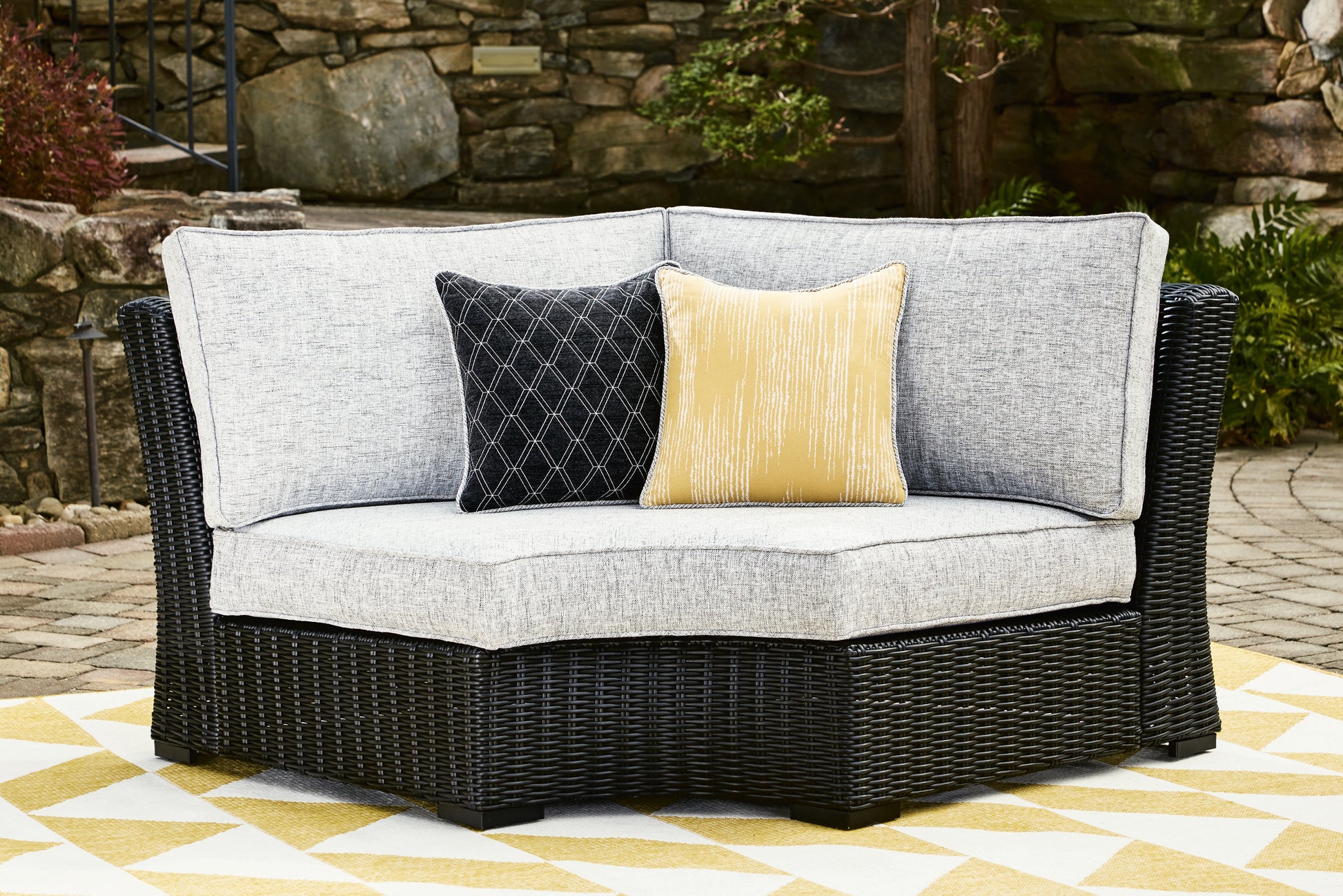 Pines Furniture Outlet - Ashley Furniture - Beachcroft Outdoor - Curved Corner Chair w/Cushion / Black/Light Gray - P792-851