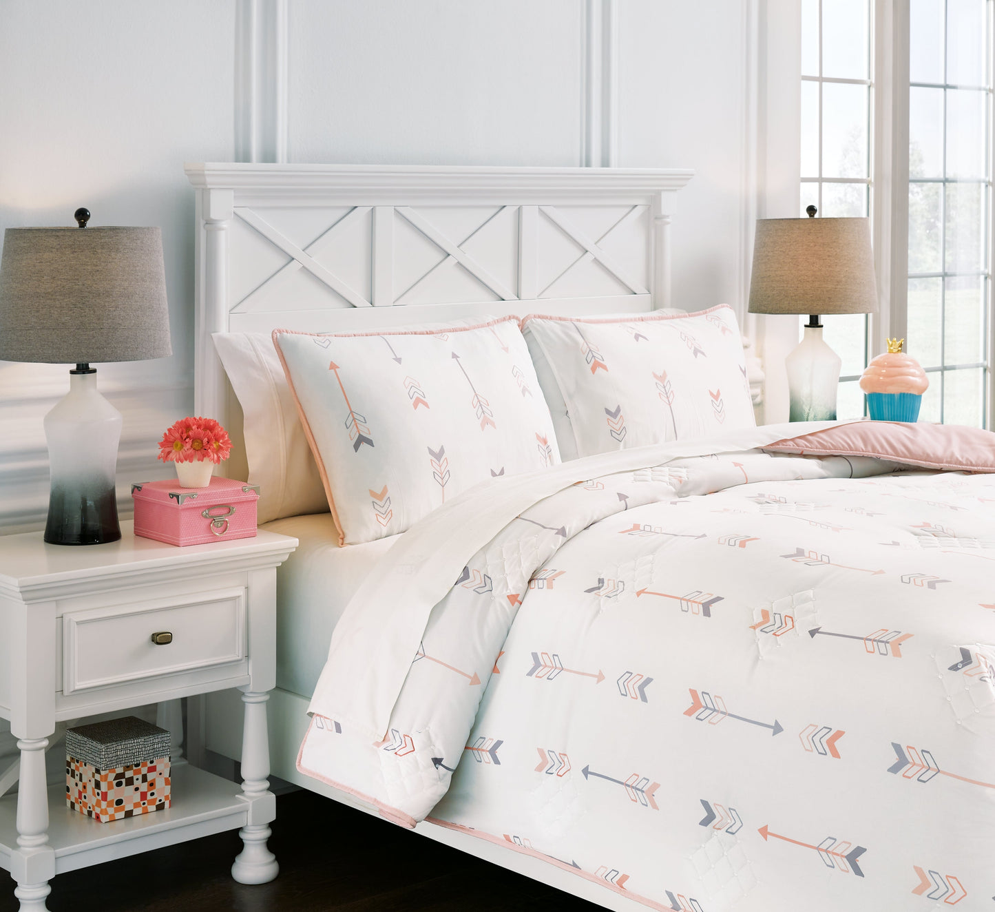 Lexann Comforter Sets