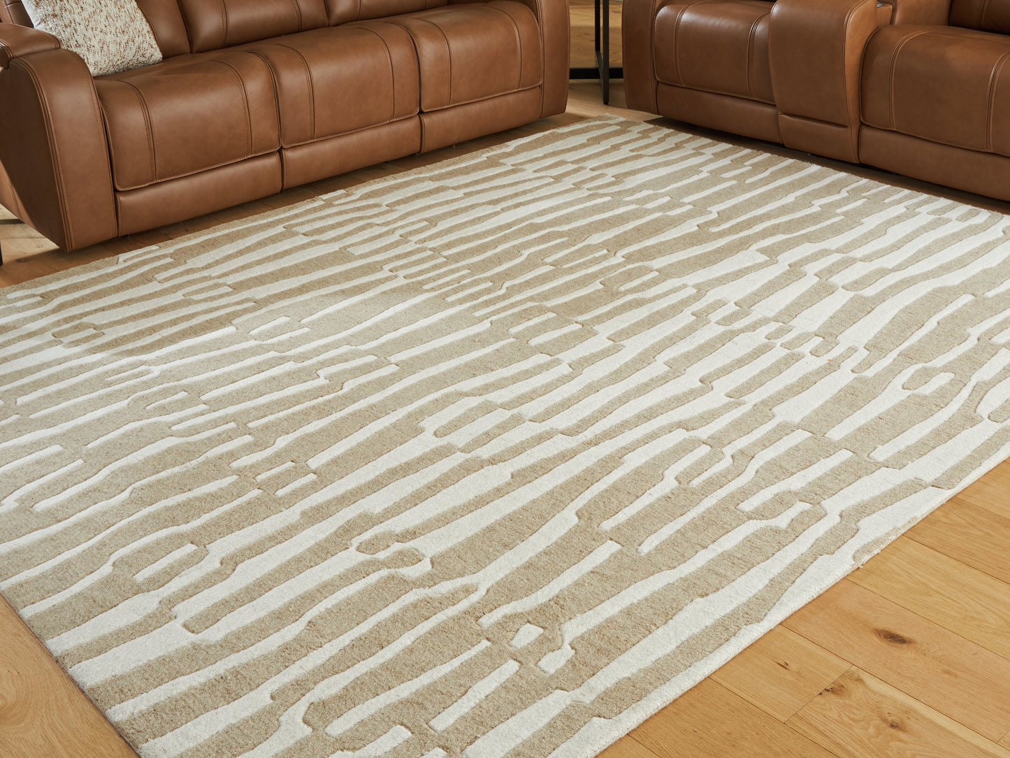 Pines Furniture Outlet - Ashley Furniture - Corrbell Rug - 7'8" x 10' Area Rug / Beige/White - R407631